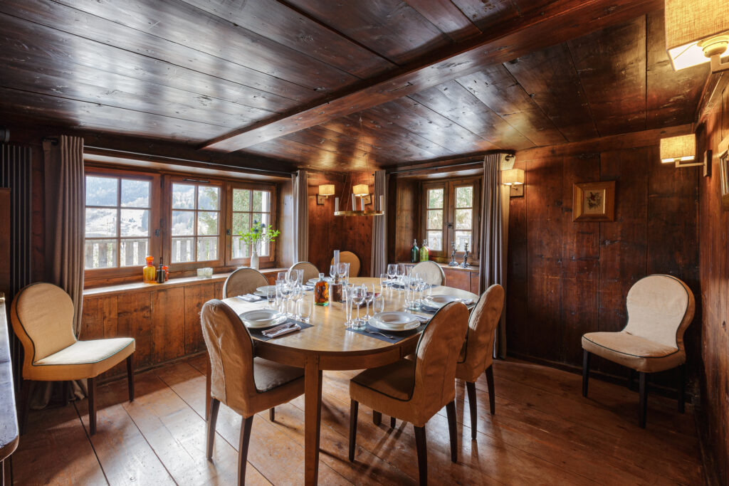 Chalet-luxury-chamonix-private-dining-room