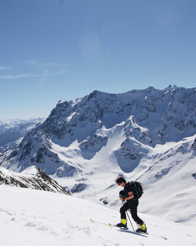 Ski touring Chamonix mont-blanc