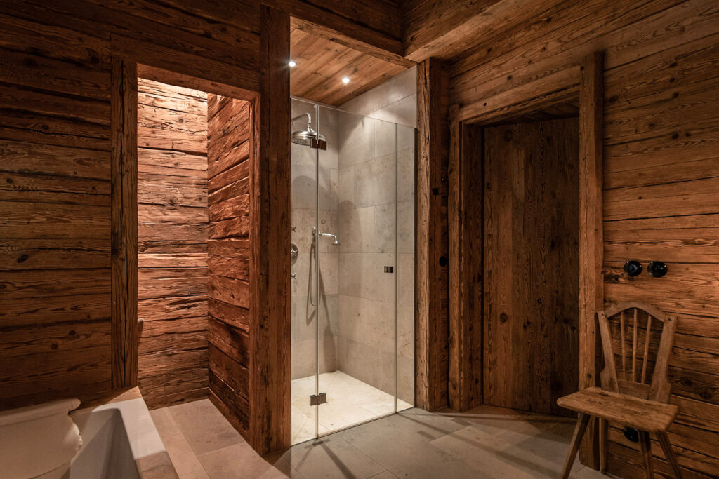 Shower room luxury chalet austria