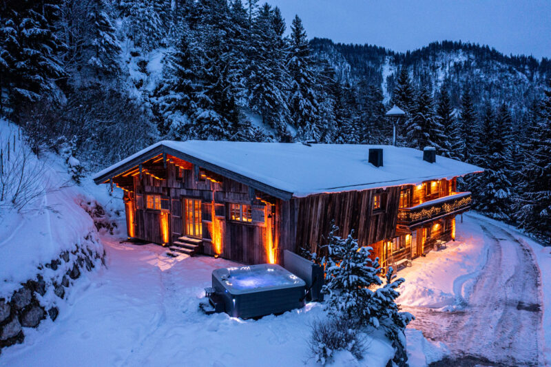 Luxury Austrian Chalet in snow