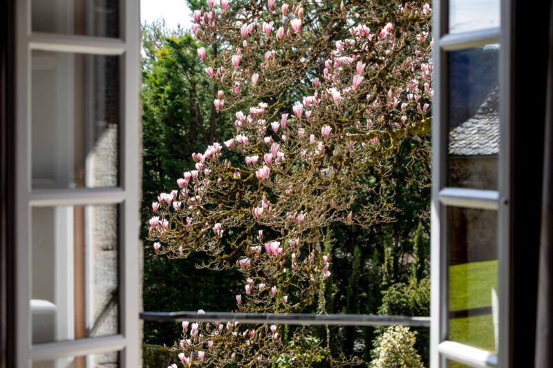 Château-Calme-Window-View-Canton