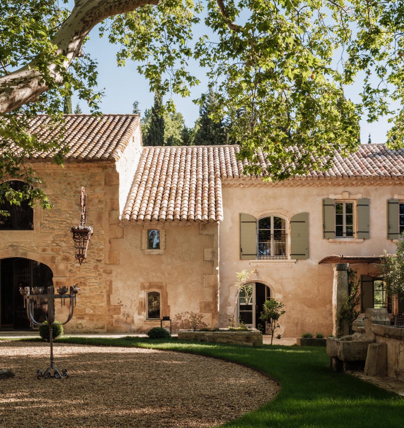 Provencal luxury home to rent