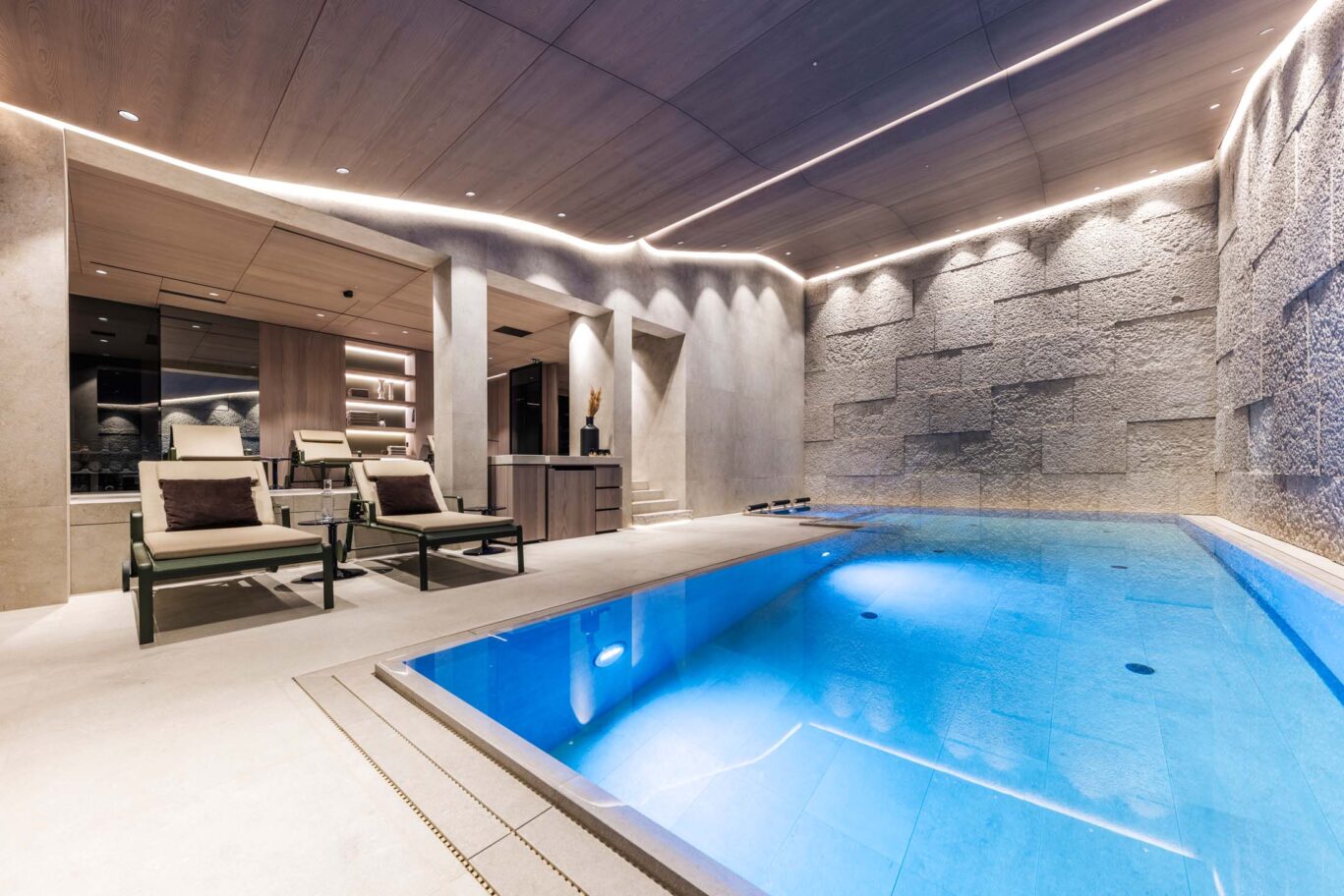 swimming pool in exclusive private chalet in Lech Austria