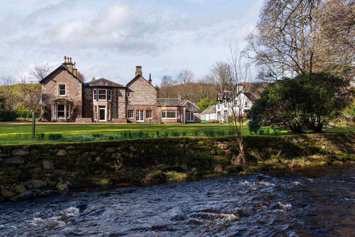 River-House-Scotland-02