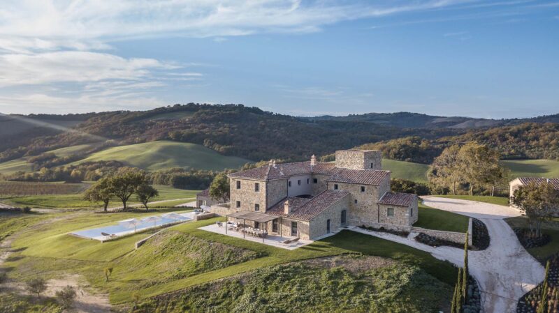 Luxury villa near Siena Tuscany with swimming pool