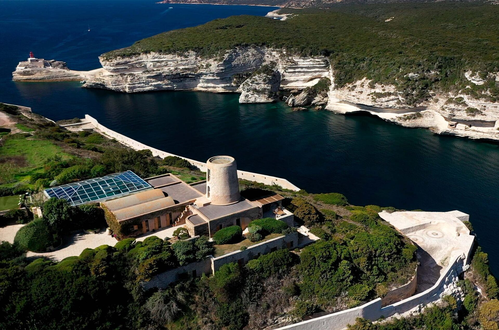 Bonifacio-port-villa-03