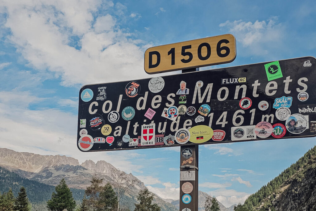 Col de Montets sign near Chamonix in Vallorcine