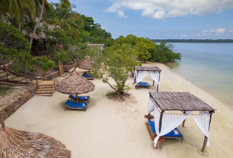 Pole pole bungalows mafia island