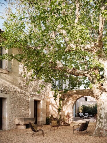 Courtyard-House-Provence-14