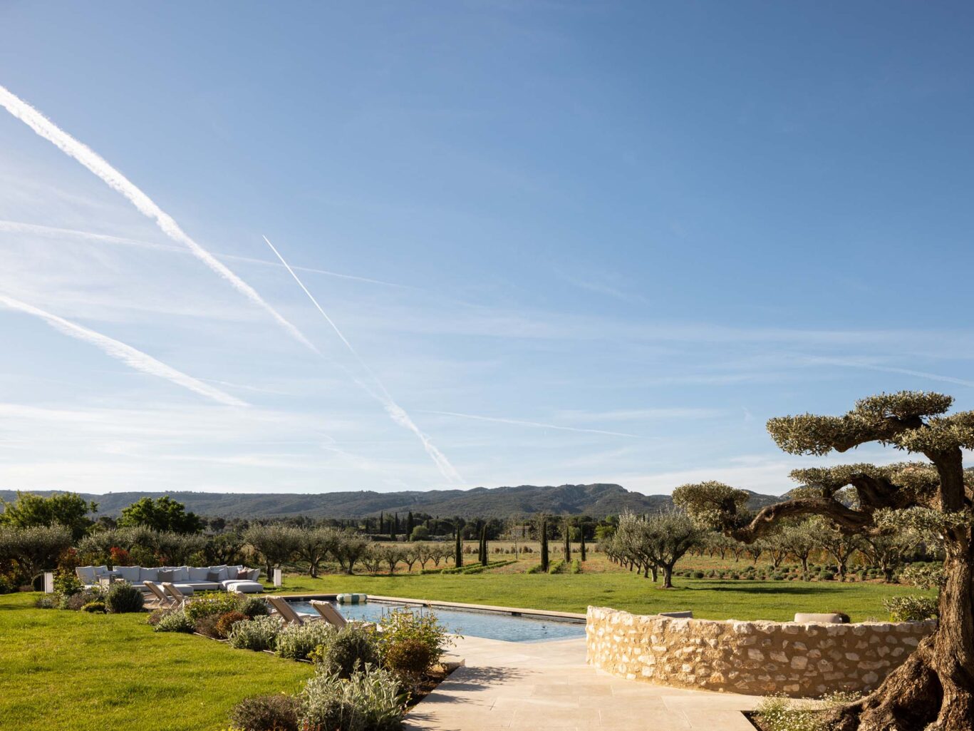 Mas-lavande-villa-eygalieres-provence-01